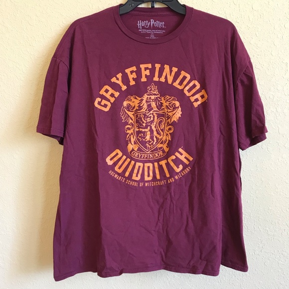 Harry Potter Gryffindor Quidditch Tee - Picture 2 of 5